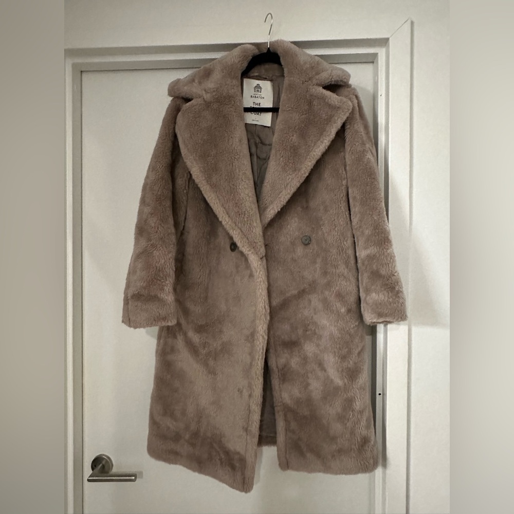 Babaton “The Teddy” Coat